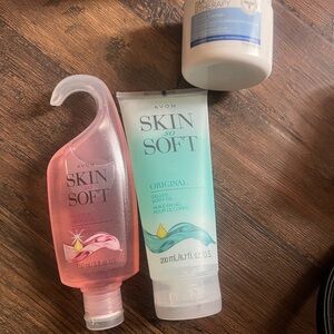 Avon Skin So Soft Kids Bath Set - Pink and Aqua
